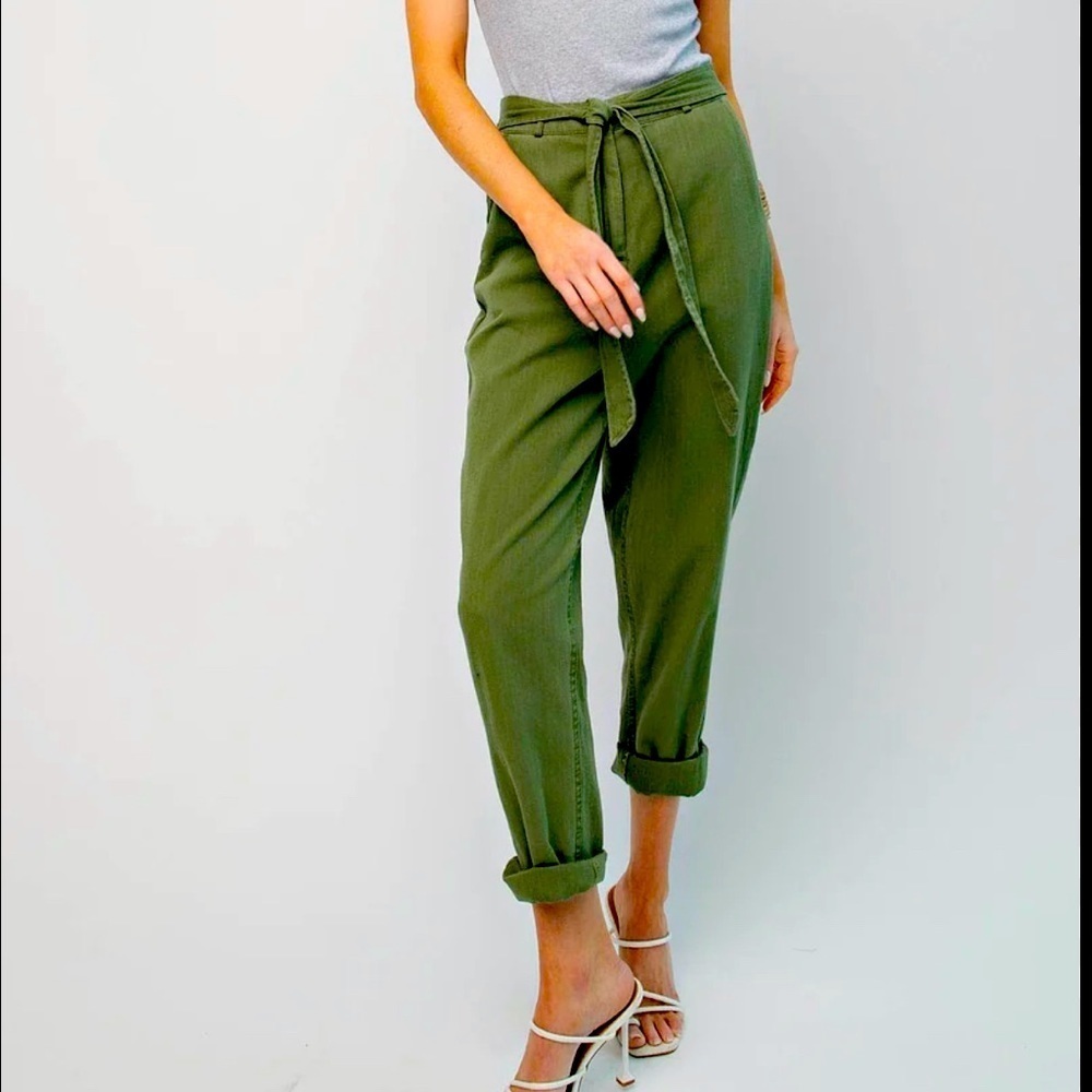 BCBGgeneration ankle pants Forrest green